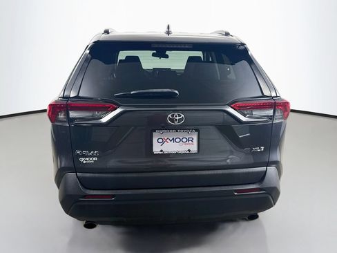 Certified 2022 Toyota RAV4 XLE w/ Convenience Package FWD image 6
