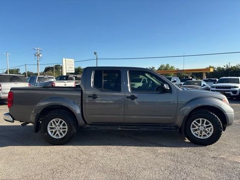 Used 2019 Nissan Frontier SV w/ Value Truck Package AWD/4WD image 5