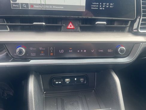 Certified 2023 Kia Sportage EX FWD image 51