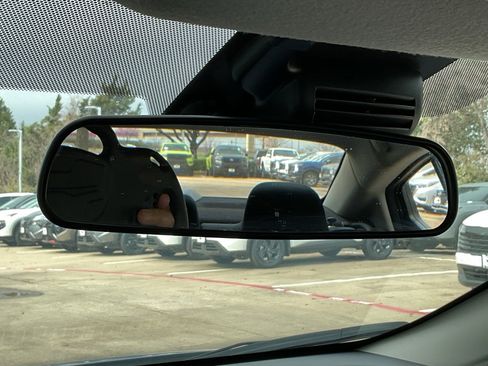 Used 2025 Nissan Versa SV image 26