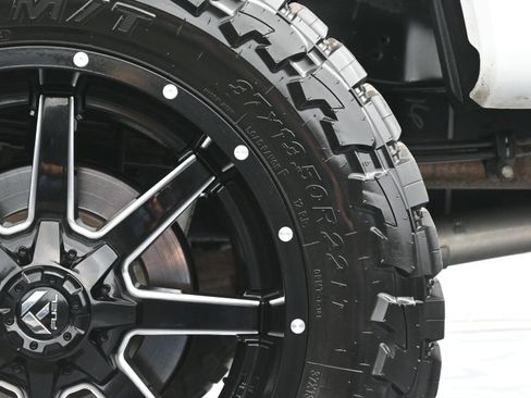 Used 2022 Ford F250 Platinum w/ FX4 Off-Road Package image 46