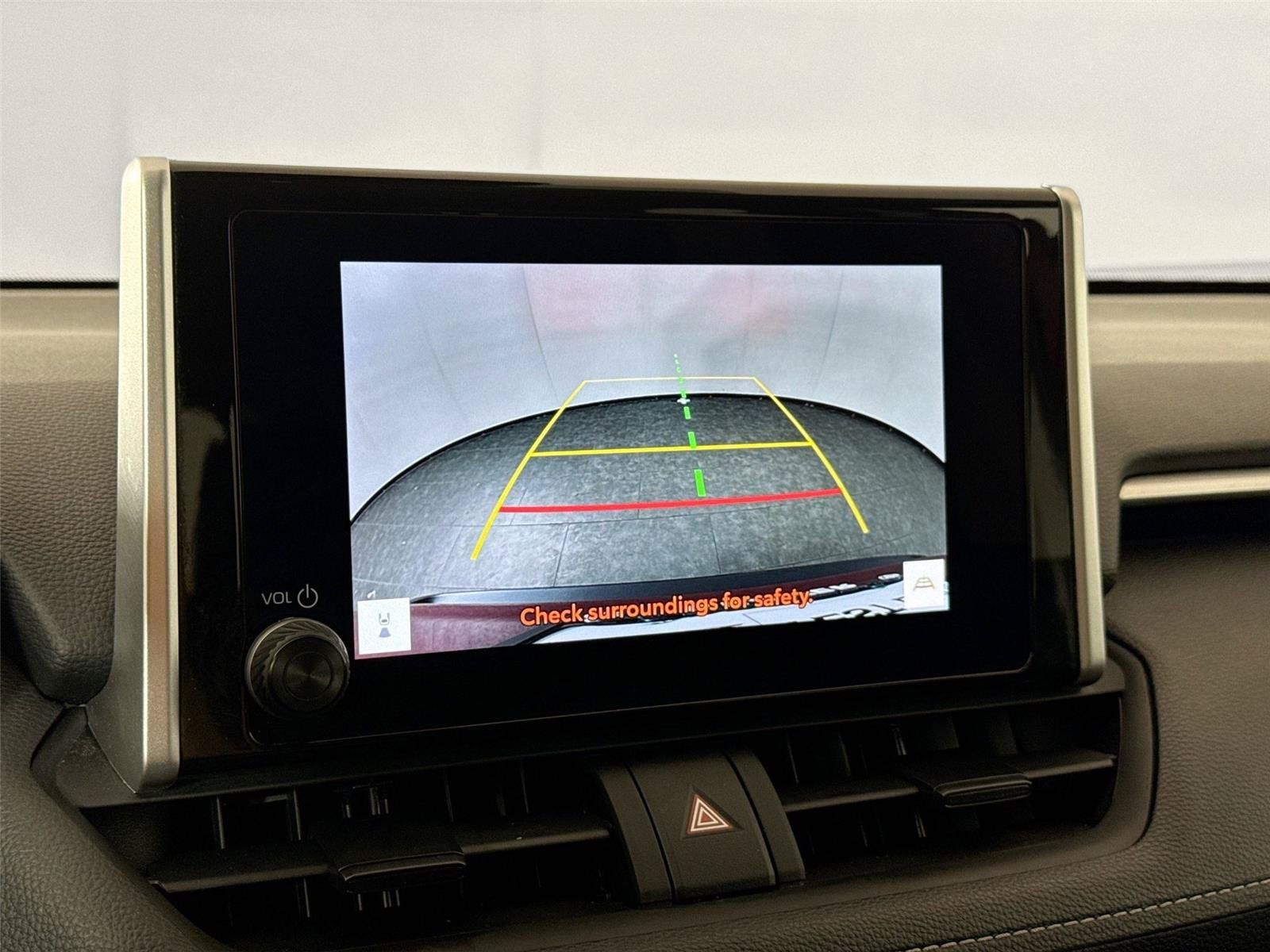 Certified 2025 Toyota RAV4 XLE FWD image 23