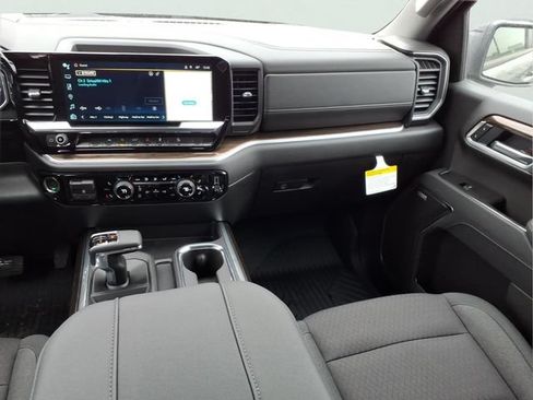 New 2026 Chevrolet Silverado 1500 RST AWD/4WD image 15