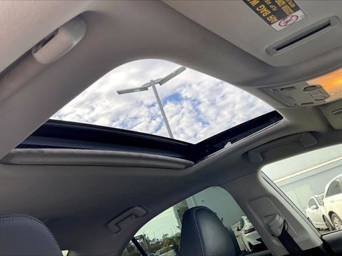 Used 2015 Lexus IS 250 w/ Navigation System Package image 19