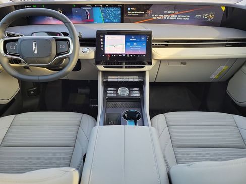 New 2026 Lincoln Nautilus Reserve image 11