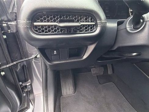 Used 2024 Honda HR-V EX-L image 29