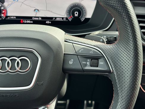 Used 2024 Audi SQ5 Premium Plus w/ Premium Plus Package image 32