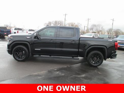 Used 2025 GMC Sierra 1500 Elevation w/ Elevation Premium Package image 9