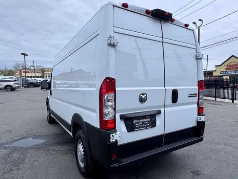 Used 2025 RAM ProMaster 3500 w/ Convenience Group FWD image 5