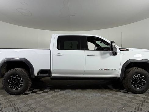 Used 2026 GMC Sierra 2500 AT4X AWD/4WD image 10