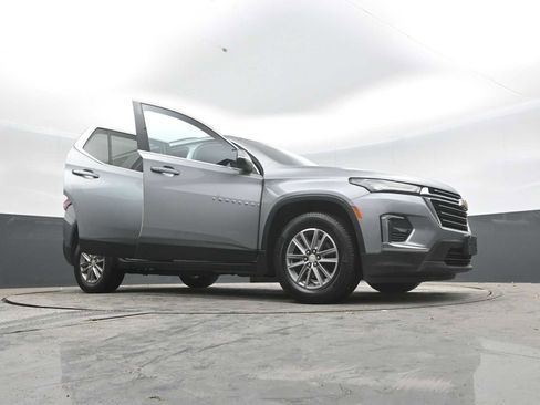 Used 2023 Chevrolet Traverse LT FWD image 62