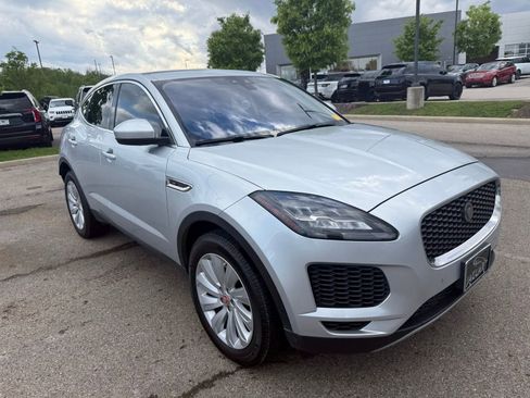 Used 2018 Jaguar E-PACE SE AWD/4WD image 3