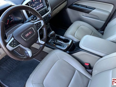 Used 2016 GMC Canyon SLT w/ Driver Alert Package image 10