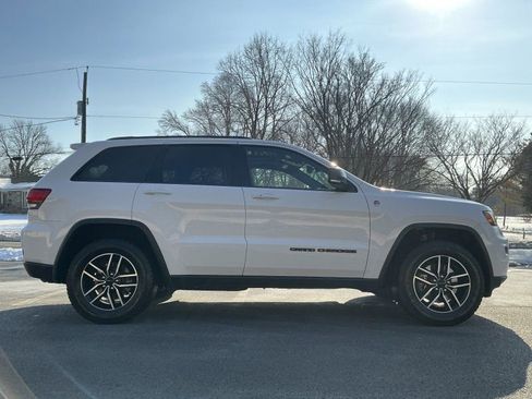 Used 2021 Jeep Grand Cherokee Trailhawk image 4