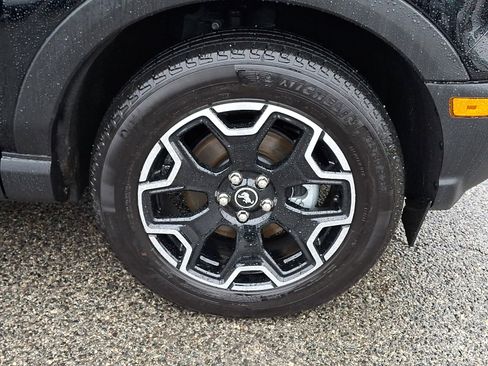 Certified 2025 Ford Bronco Sport Outer Banks w/ Outer Banks Tech Package+ image 11