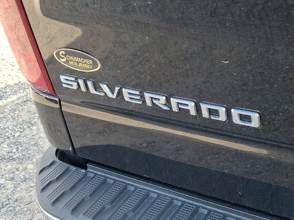 Used 2024 Chevrolet Silverado 1500 LT AWD/4WD image 29