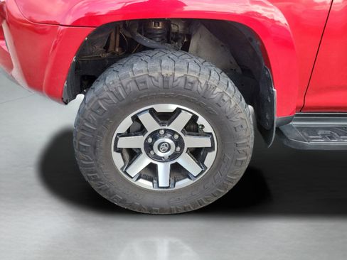Used 2021 Toyota 4Runner TRD Off-Road Premium AWD/4WD image 30