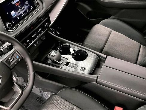 New 2026 Nissan Rogue SV FWD image 8