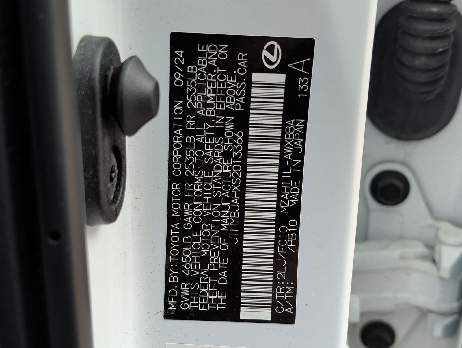 Used 2025 Lexus UX 300h FWD w/ Accessory Package (Z1) image 30