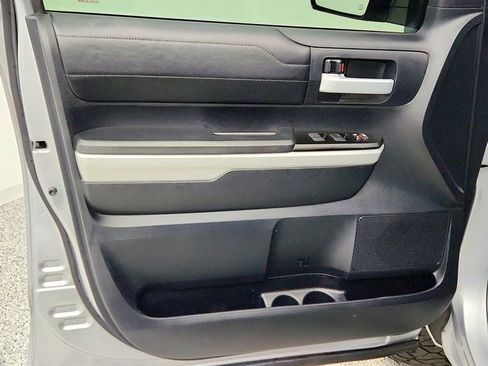 Used 2018 Toyota Tundra Limited AWD/4WD image 10