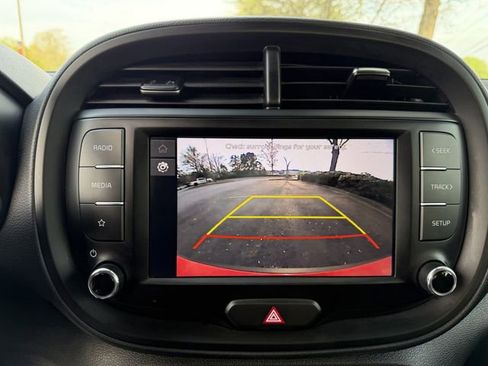 Certified 2024 Kia Soul LX w/ Option Group 015 image 17