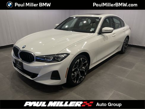 Used 2025 BMW 330i xDrive Sedan w/ Premium Package image 1