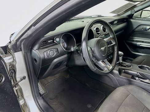 Used 2015 Ford Mustang Convertible w/ Equipment Group 051A image 9