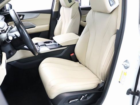 Used 2023 Acura MDX SH-AWD image 2