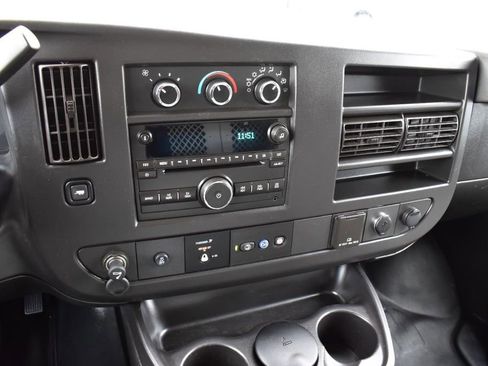 Used 2018 GMC Savana 2500 w/ Communications Package image 30