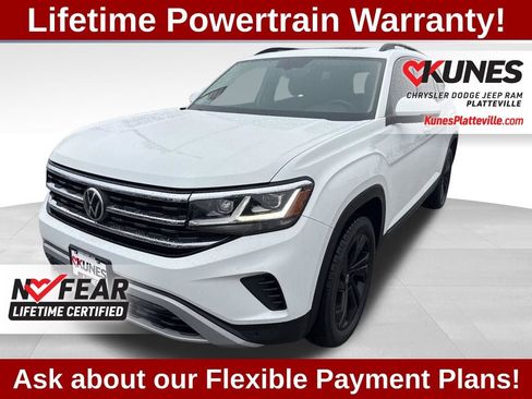 Used 2022 Volkswagen Atlas SE w/ Panoramic Sunroof Package image 9