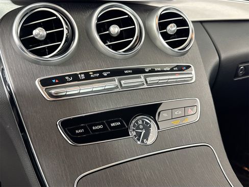 Used 2019 Mercedes-Benz C 300 Cabriolet image 12