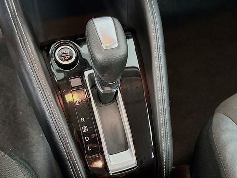 Used 2020 Nissan Kicks SV image 19