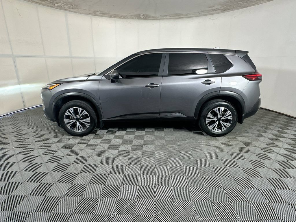 Used 2023 Nissan Rogue SV FWD image 6