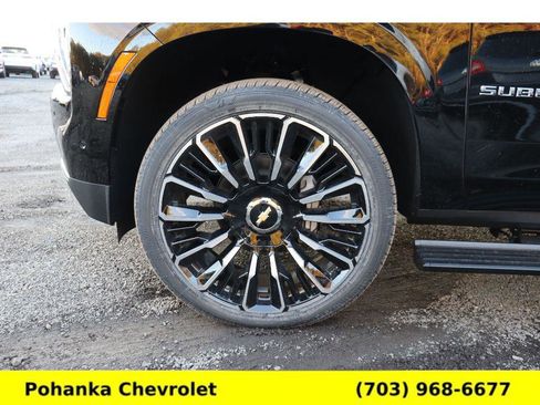 New 2026 Chevrolet Suburban High Country image 30