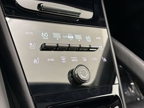 Certified 2024 Porsche Cayenne Turbo GT AWD/4WD image 17