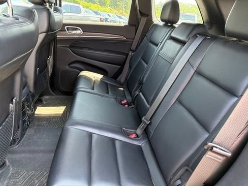 Used 2019 Jeep Grand Cherokee Limited w/ Trailer Tow Group IV AWD/4WD image 21