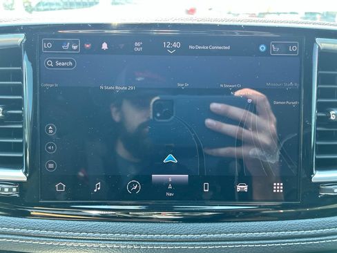 Used 2022 Chrysler Pacifica Limited w/ S Appearance Package FWD image 30