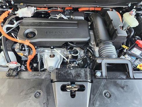 Used 2025 Honda CR-V Sport image 32