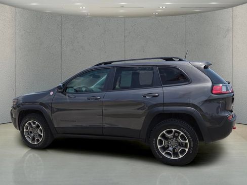 Used 2022 Jeep Cherokee Trailhawk w/ Premium Leather Package AWD/4WD image 8