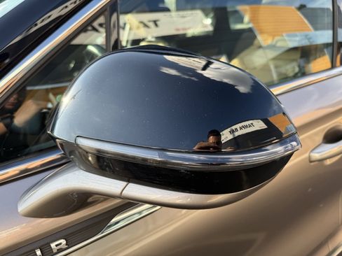 Used 2020 Lincoln Corsair Reserve w/ Equipment Group 201A image 10