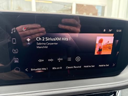 New 2026 Buick Envista Sport Touring w/ Convenience I Package FWD image 25