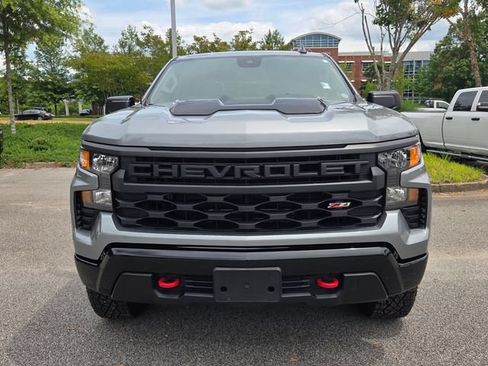Used 2025 Chevrolet Silverado 1500 Custom Trail Boss AWD/4WD image 2