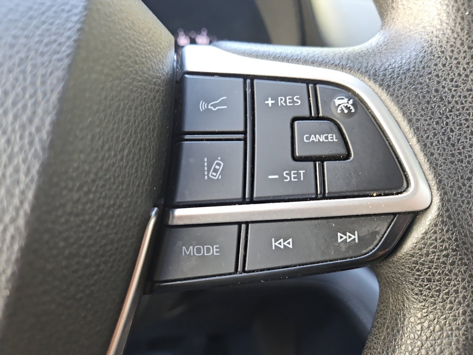 Used 2021 Toyota Sienna LE w/ LE Plus Package AWD/4WD image 28