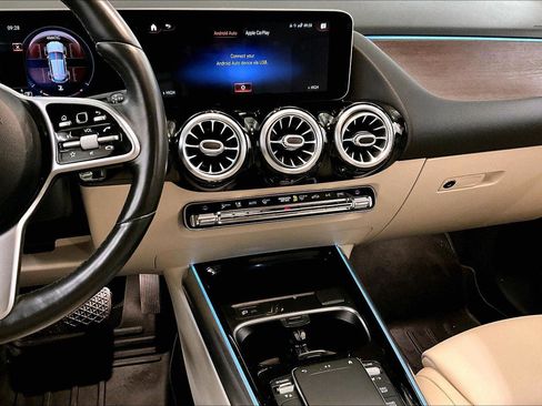 Used 2021 Mercedes-Benz GLA 250 4MATIC image 6