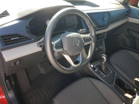 Used 2022 Volkswagen Taos SE w/ IQ.Drive SE Package image 12