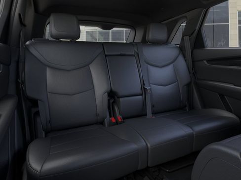 New 2026 Cadillac XT5 Sportv w/ LPO, Floor Liner Package AWD/4WD image 17
