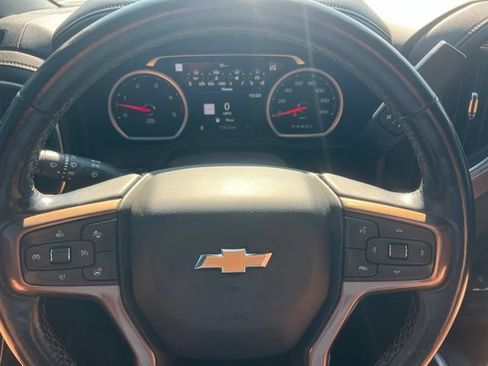 Used 2021 Chevrolet Silverado 2500 High Country w/ Z71 Off-Road Package AWD/4WD image 17