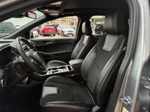Used 2024 Ford Edge ST w/ Equipment Group 401A AWD/4WD image 26