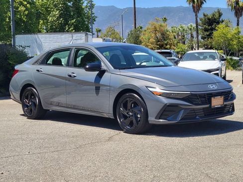 New 2026 Hyundai Elantra Sport FWD image 32