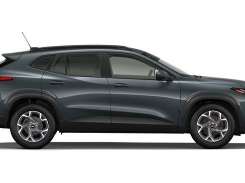 New 2026 Chevrolet Trax LT w/ Driver Confidence Package FWD image 27